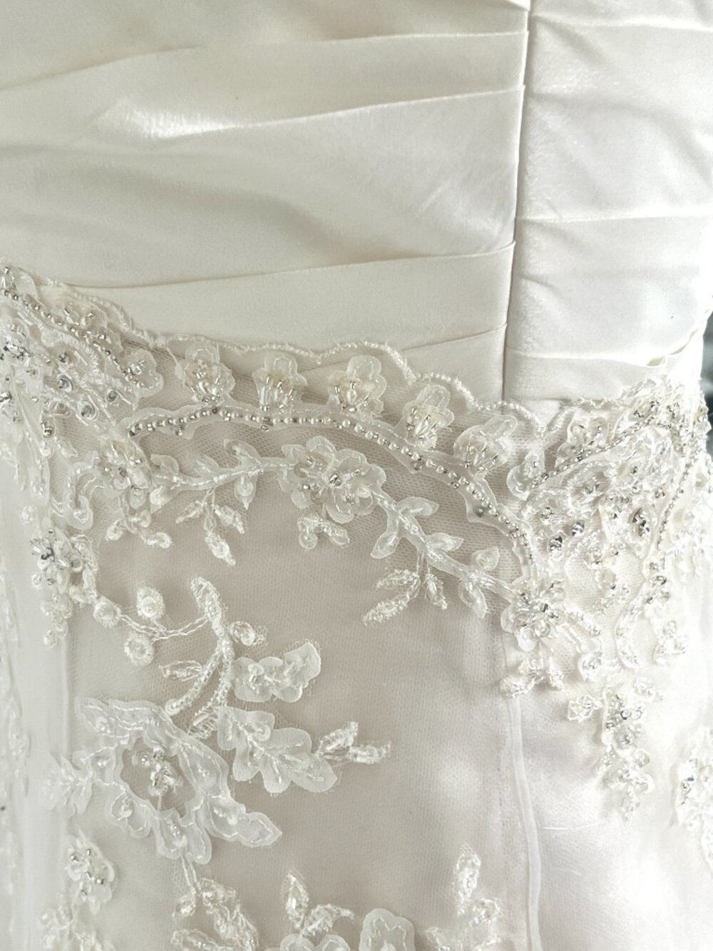 Casablanca Bridal 1955 "Dazzling Destiny" | Fit & Flare Wedding Gown | Size 8 - Picture 13 of 16